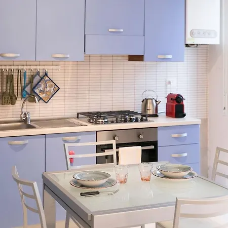 Апартаменты Altido Charming Apt With Terrace Next To Giardino Scotto Пиза